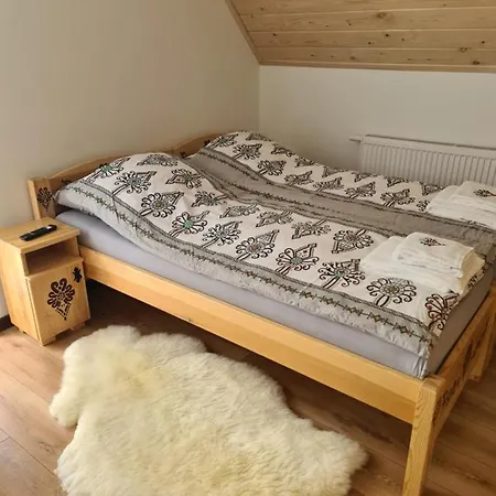 Apartmán W Cichej Okolicy Banska Wyzna
