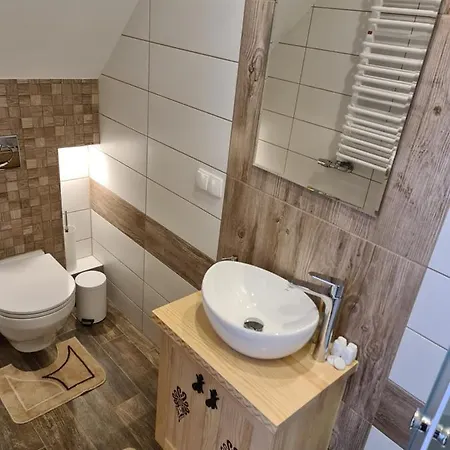 Apartamento W Cichej Okolicy Banska Wyzna